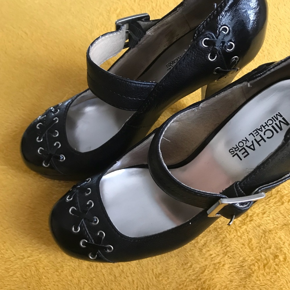Astor Grommet Micheal Kors platforms